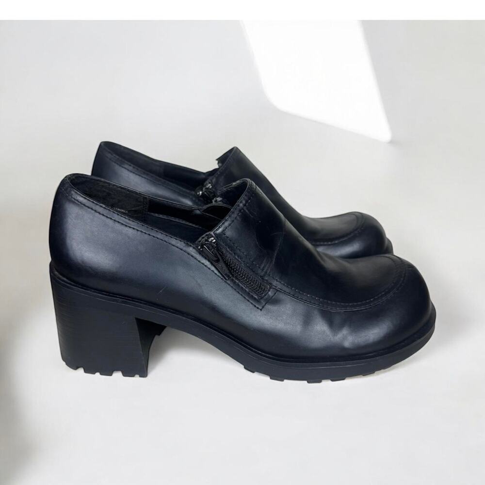 Women’s size 9 XAppeal brand Vintage Y2K Grunge Block Heel Mary Jane shoe